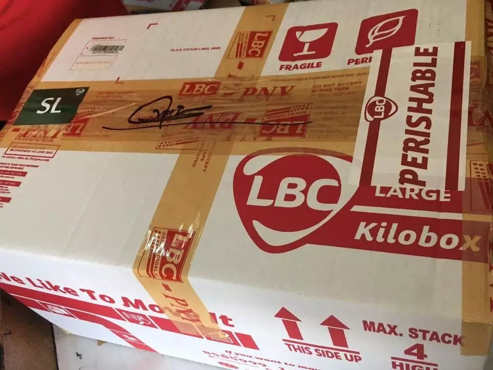 Netizen alleges LBC Robinsons-Iloilo stole from her package Netizen alleges LBC Robinsons-Iloilo stole from her package