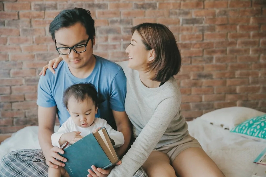 Rica Peralejo enjoys the rain with family Rica Peralejo enjoys the rain with family