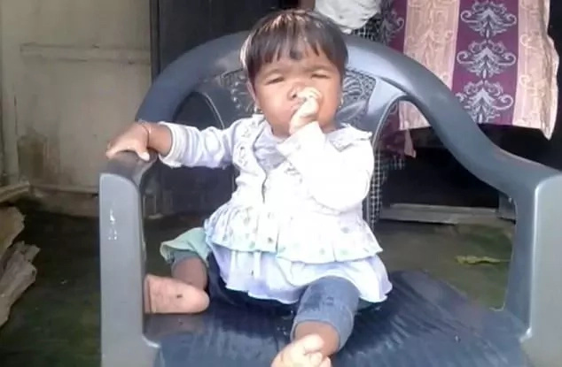 God's special child! 11-year-old girl who is only 58cm tall leaves doctors baffled (photos) God's special child! 11-year-old girl who is only 58cm tall leaves doctors baffled (photos)