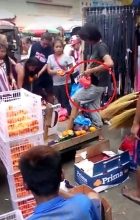 Divisoria vendors caught cheating customers Divisoria vendors caught cheating customers