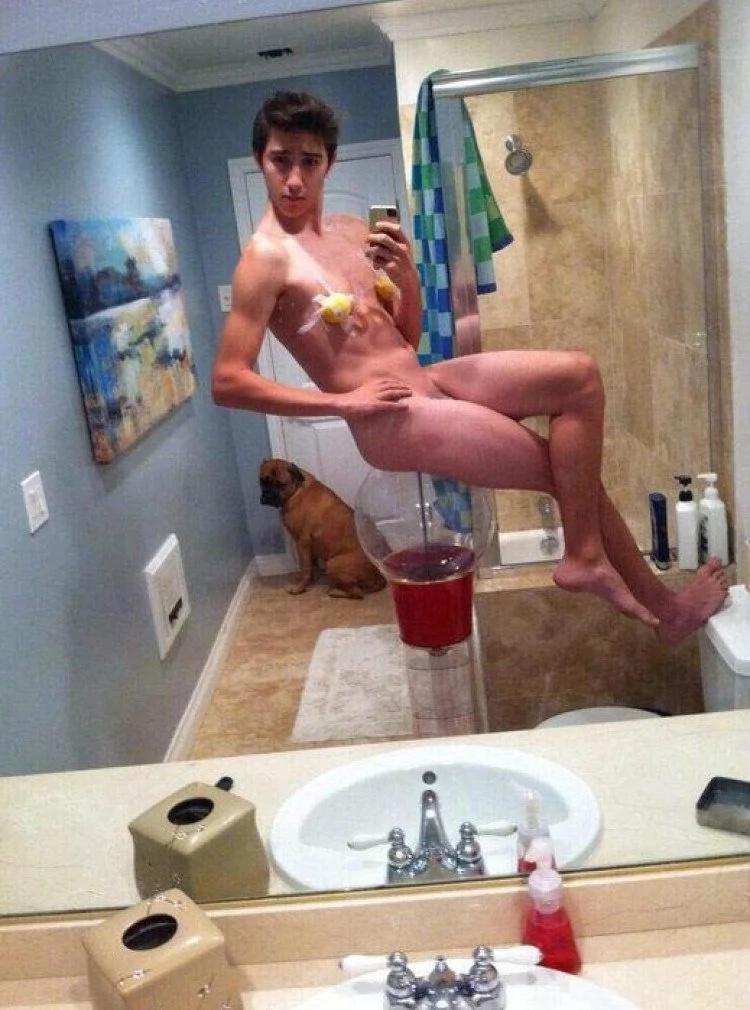 These 20 Crazy Selfies are Proof the World's Gone Mad!
