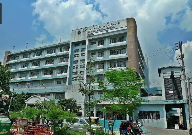 Netizen seeks help for old man in hospital Netizen seeks help for old man in hospital