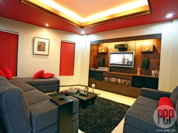 Carmina Villarroel and Zoren Legaspi takes us inside their beautiful house, shares secret to having a happy home Carmina Villarroel and Zoren Legaspi takes us inside their beautiful house, shares secret to having a happy home