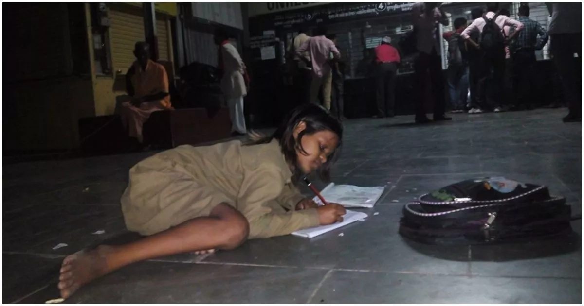 You won't what this young girl does at the train station every night (photo)