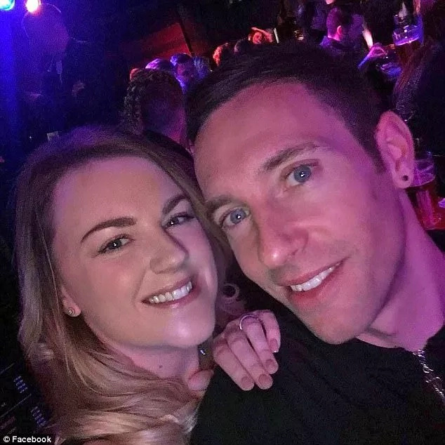 Heartbreaking! Mother carries dead son in her womb for 4 MONTHS so his twin brother could survive Heartbreaking! Mother carries dead son in her womb for 4 MONTHS so his twin brother could survive