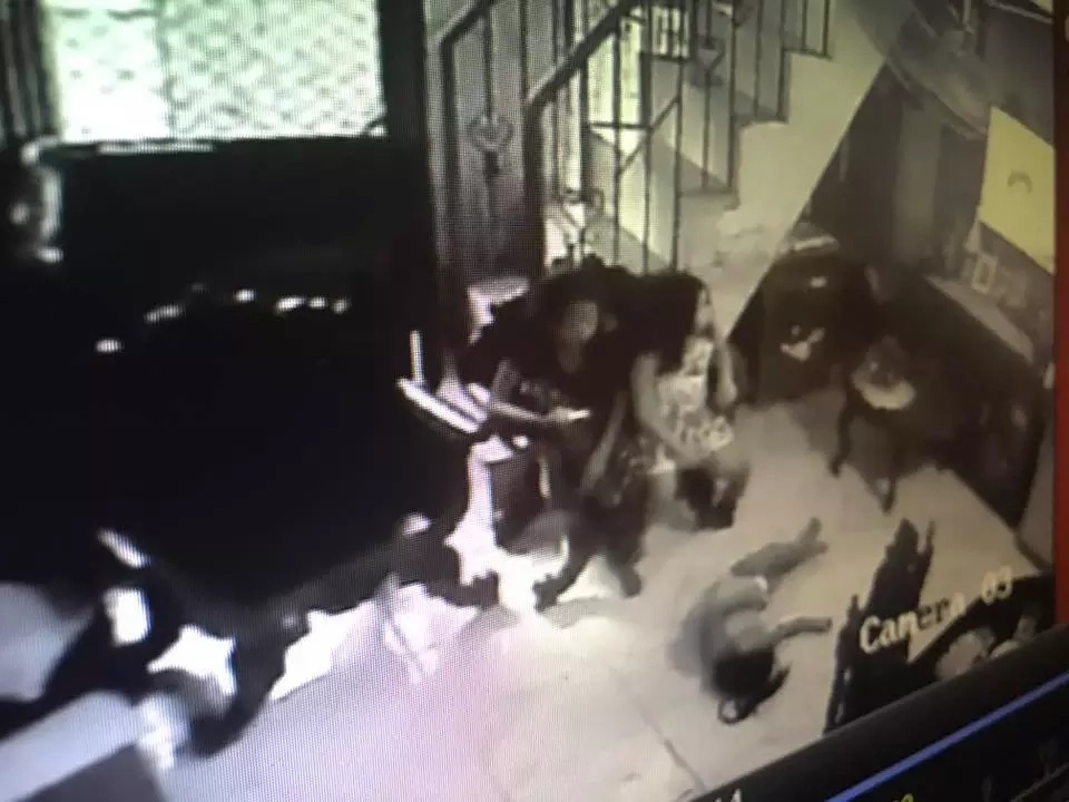 Maids left two kids at home without anyone to look after them Maids left two kids at home without anyone to look after them