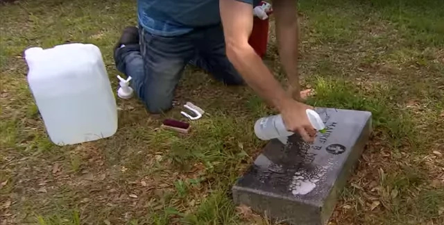 Day-Off Tombstone Cleaning and Restoration Day-Off Tombstone Cleaning and Restoration