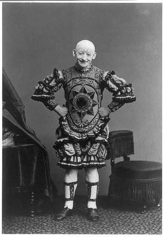 34 Vintage Photos Of Creepy Clowns That Will Make You Lose All Sh*t 34 Vintage Photos Of Creepy Clowns That Will Make You Lose All Sh*t