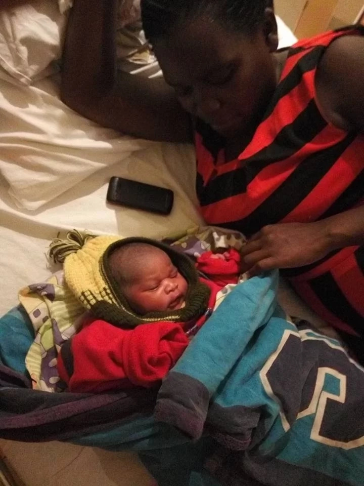 Woman travelling in a bus goes into labour, then this happens Woman travelling in a bus goes into labour, then this happens