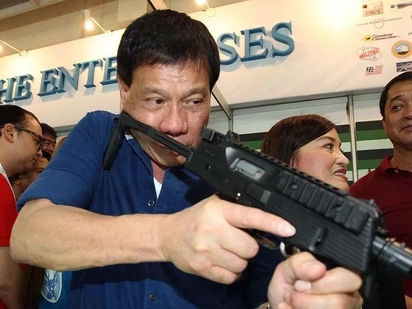 Duterte: "Pinatay ko talaga yung rapist nang walang kaawa-awa"