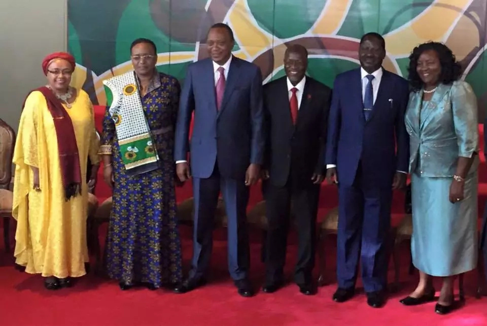 TZ President Magufuli Brings Uhuru And Raila Together During His Inauguration