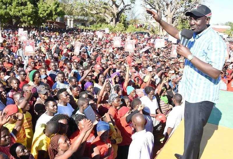 Ruto campaigns in Malindi, accuses Raila of ‘land grabbing’