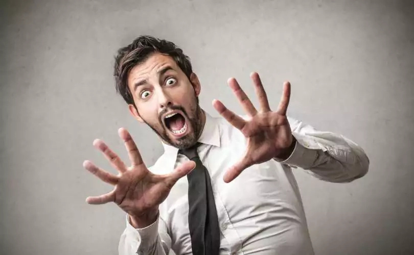 Man divorces wife when he saw her without makeup for the first time Man divorces wife when he saw her without makeup for the first time