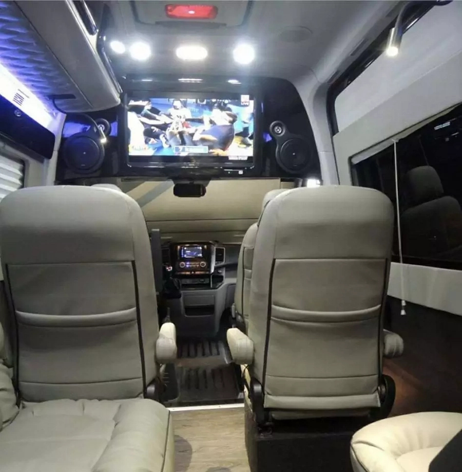 Parang bahay na ang loob! An insider's look at Kim Chiu's 'Manila-Proof' customized van Parang bahay na ang loob! An insider's look at Kim Chiu's 'Manila-Proof' customized van