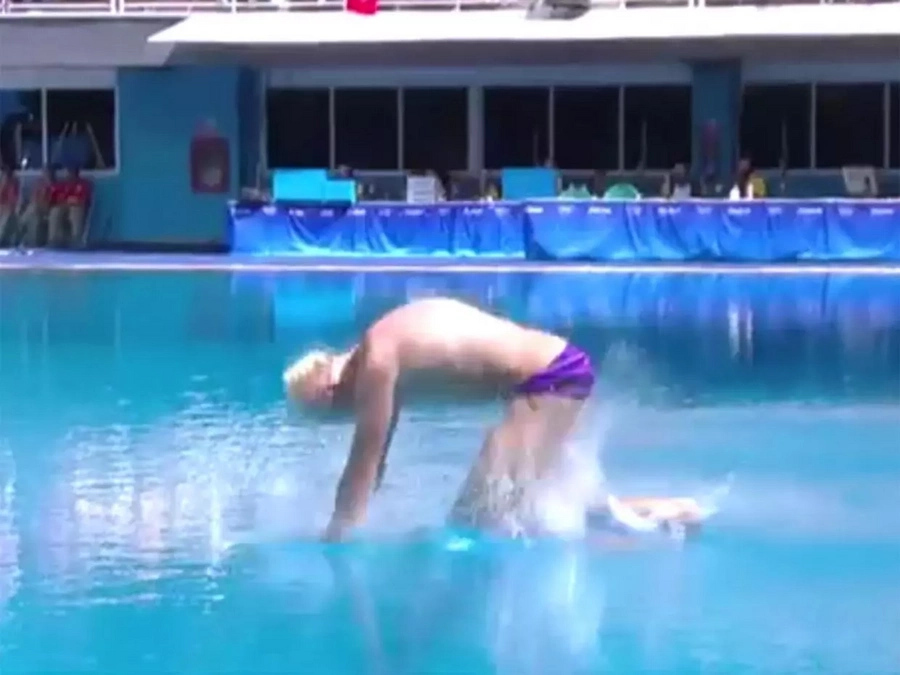 Ilya Zakharov dives to a perfect zero at Rio Ilya Zakharov dives to a perfect zero at Rio