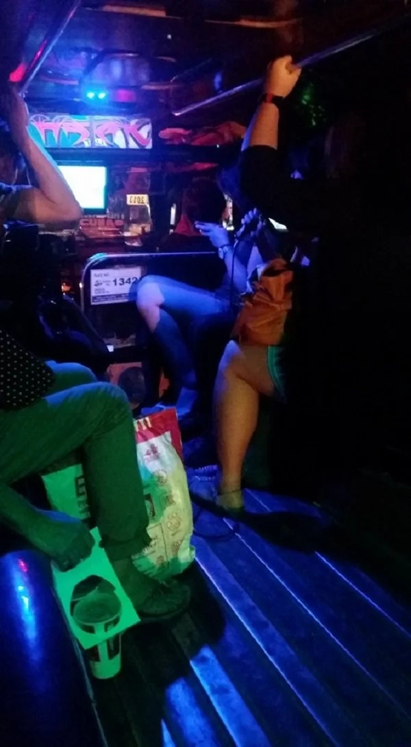 jeepney-videoke jeepney-videoke