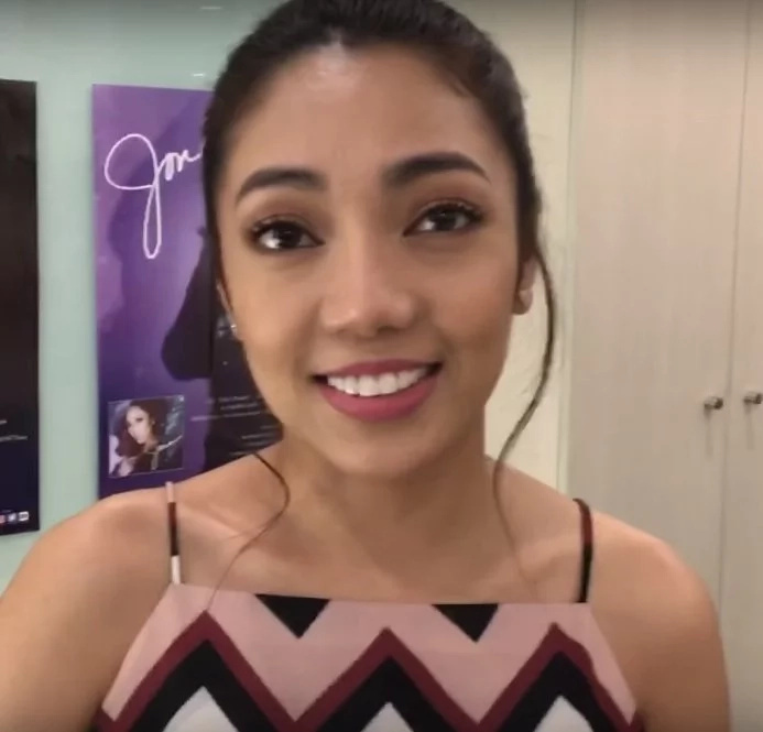 Singer Jona Viray shouts Darna for the first time. Video went viral! Singer Jona Viray shouts Darna for the first time. Video went viral!