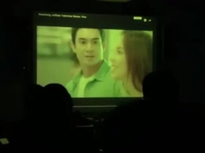A Pinoy teacher in California let his student watch the Jollibee ad 'Vow' and shared their mixed reactions about it.