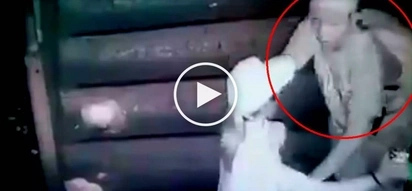 Pinoy hold-upper caught on CCTV robbing helpless woman at Pasay City overpass