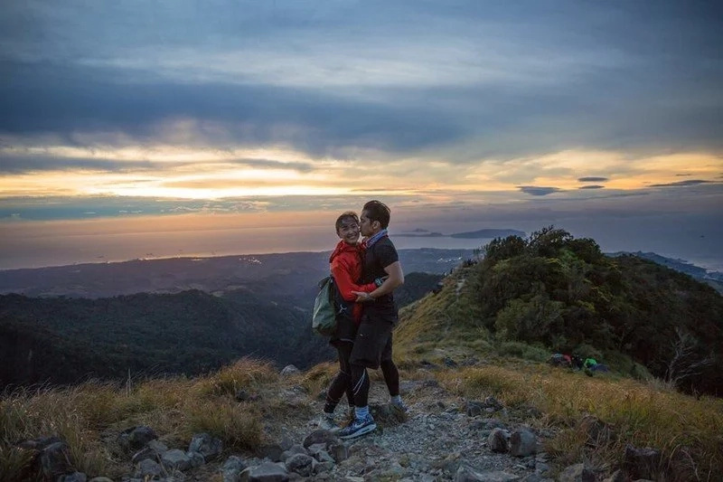 Have You Seen Carlo Aquino’s Better Half in Real Life? Look at Their Sweet Moments Together! Have You Seen Carlo Aquino’s Better Half in Real Life? Look at Their Sweet Moments Together!