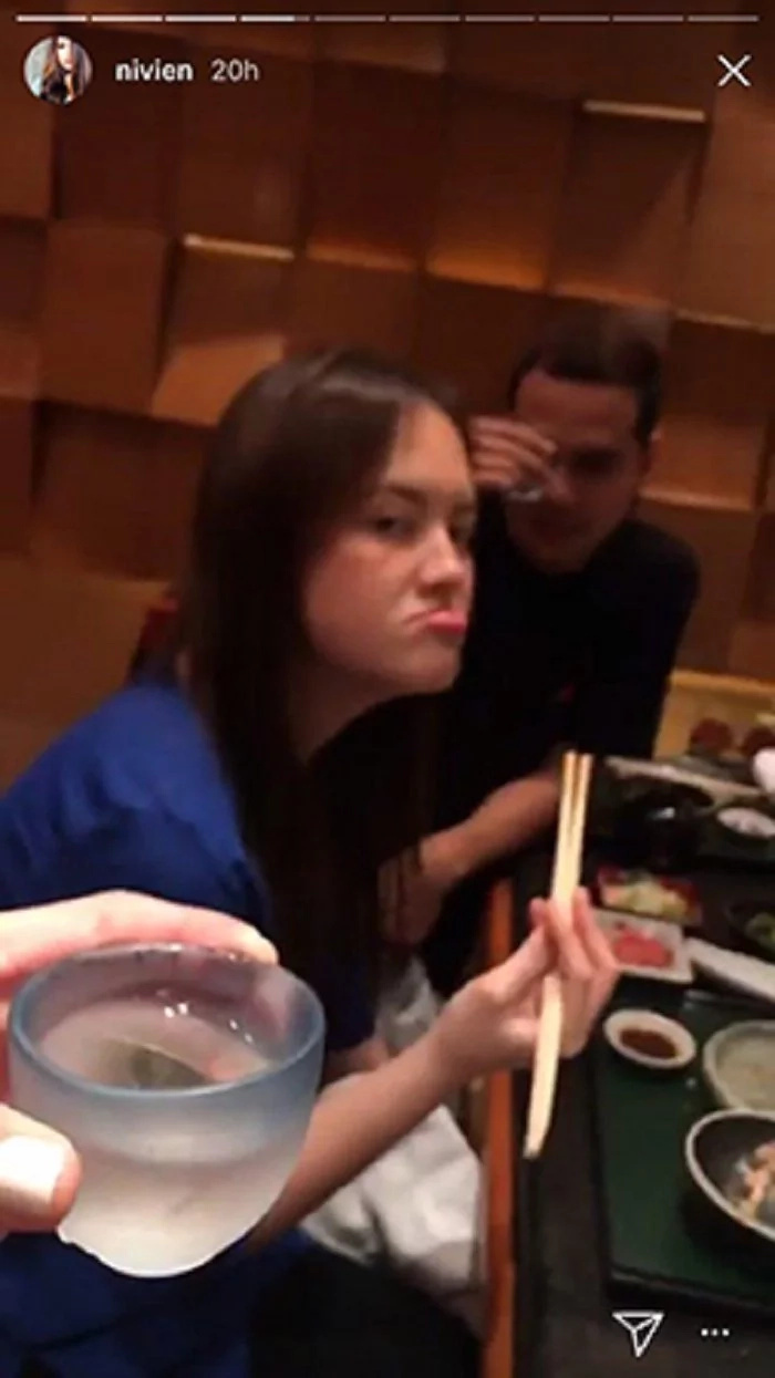 Nag-iingat na siya! Ellen Adarna was caught 'behaving' and 'not drinking' with friends Nag-iingat na siya! Ellen Adarna was caught 'behaving' and 'not drinking' with friends