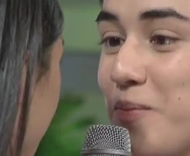 Edward Barber's romantic way of asking Maymay Entrata to be his date to the Star Magic Ball Edward Barber's romantic way of asking Maymay Entrata to be his date to the Star Magic Ball