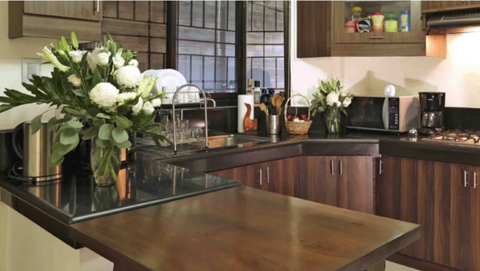 Alden Richards's Two-Storey House in Laguna Alden Richards's Two-Storey House in Laguna