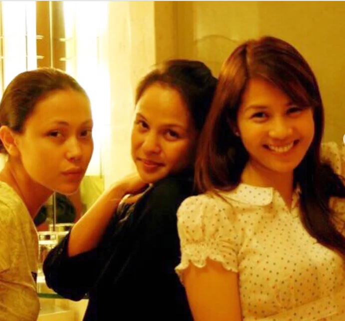 Tabing Ilog girls prepare for the Star Magic Ball 2010 with Nikki Valdez Tabing Ilog girls prepare for the Star Magic Ball 2010 with Nikki Valdez