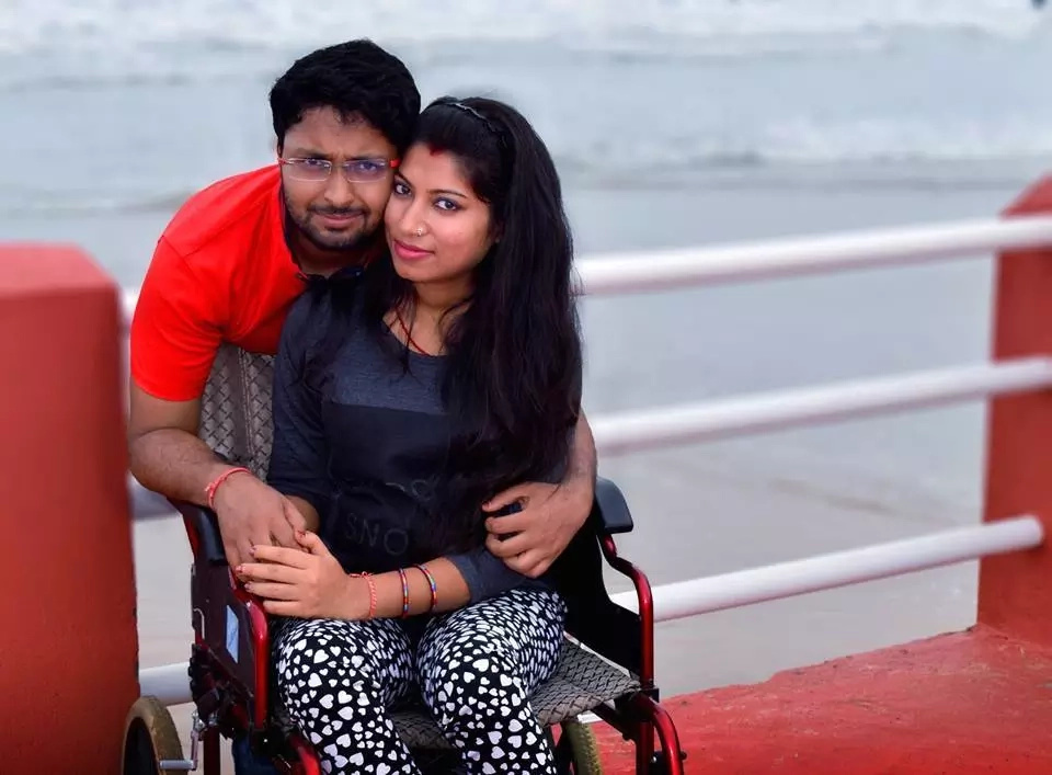 “I never thought I’d find love!” Wheelchair-bound woman narrates how she met the love of her life