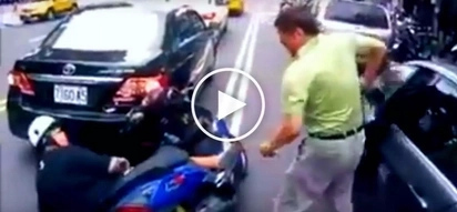 Hari ng sablay! Clumsy elderly man causes 2 shocking traffic accidents in span of 15 seconds