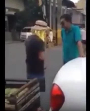 Car owner vs buko juice vendor in a social experiment Car owner vs buko juice vendor in a social experiment
