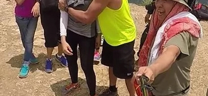 LOOK! After encountering a giant snake, Sarah Geronimo gets a kiss from Matteo!