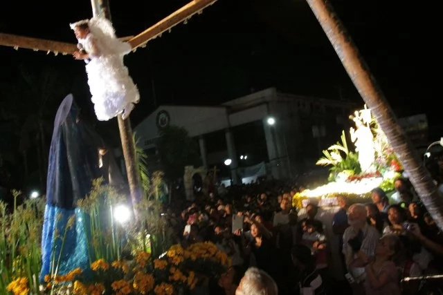 salubong-angel salubong-angel