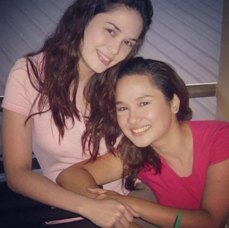 Artistahin silang lahat! Kristine Hermosa and her 2 equally stunning sisters Artistahin silang lahat! Kristine Hermosa and her 2 equally stunning sisters