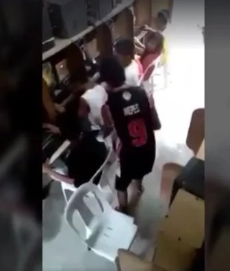 DOTA players stage a stabbing incident, dances to #HornDance DOTA players stage a stabbing incident, dances to #HornDance