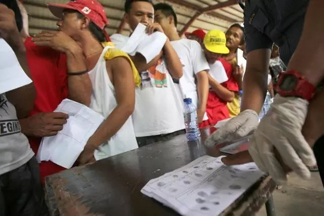 Bato orders police to reach 1.8M drug surrenderers in 6 months Bato orders police to reach 1.8M drug surrenderers in 6 months