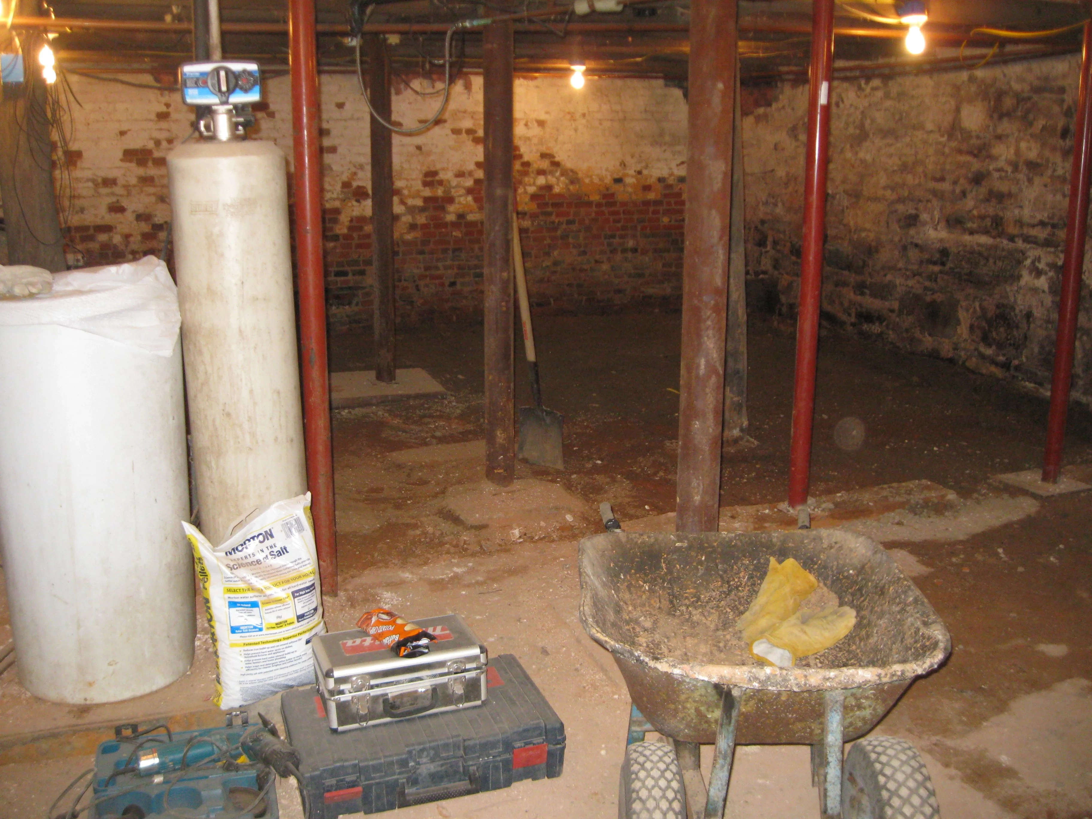 A family was renovating the basement. What they found behind the 32 inches stone is a secret room which nobody knew about. A family was renovating the basement. What they found behind the 32 inches stone is a secret room which nobody knew about.
