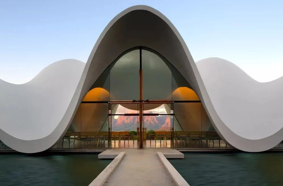 Angelic! Chapel with WINGS and references to Bible events completed in South Africa (photos)