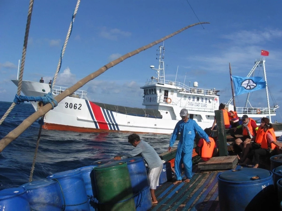 Chinese vessels block fishermen entrance to disputed waters Chinese vessels block fishermen entrance to disputed waters