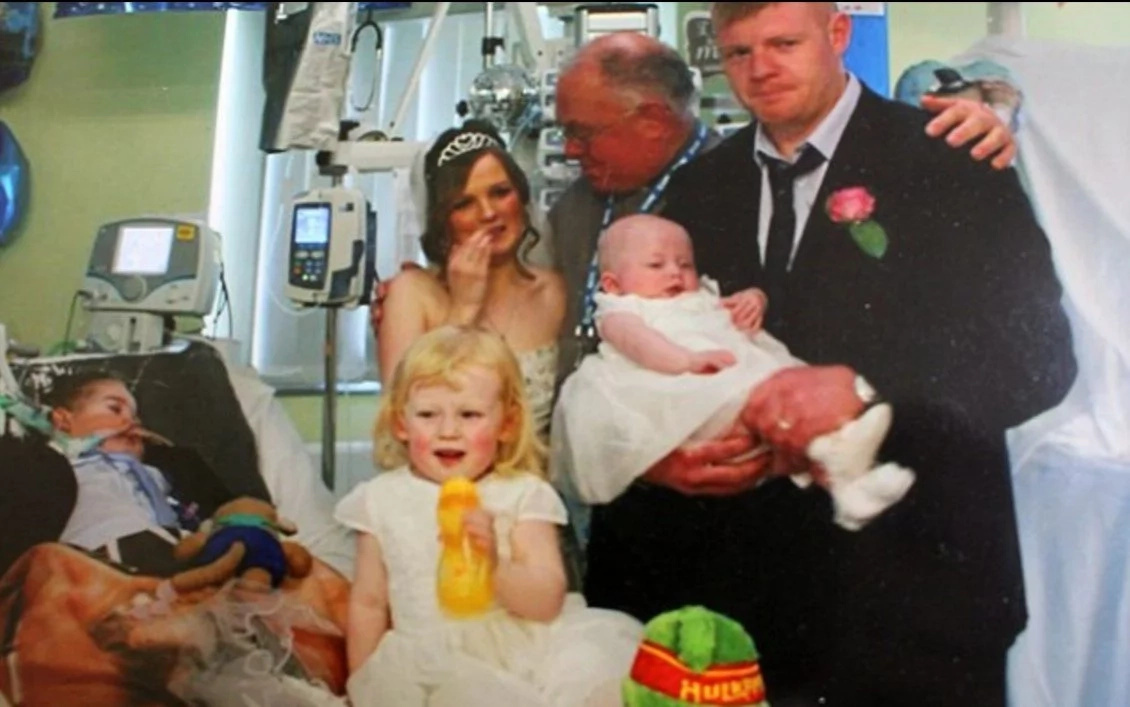 Couple grants terminally ill son’s wish by getting married in his hospital room Couple grants terminally ill son’s wish by getting married in his hospital room
