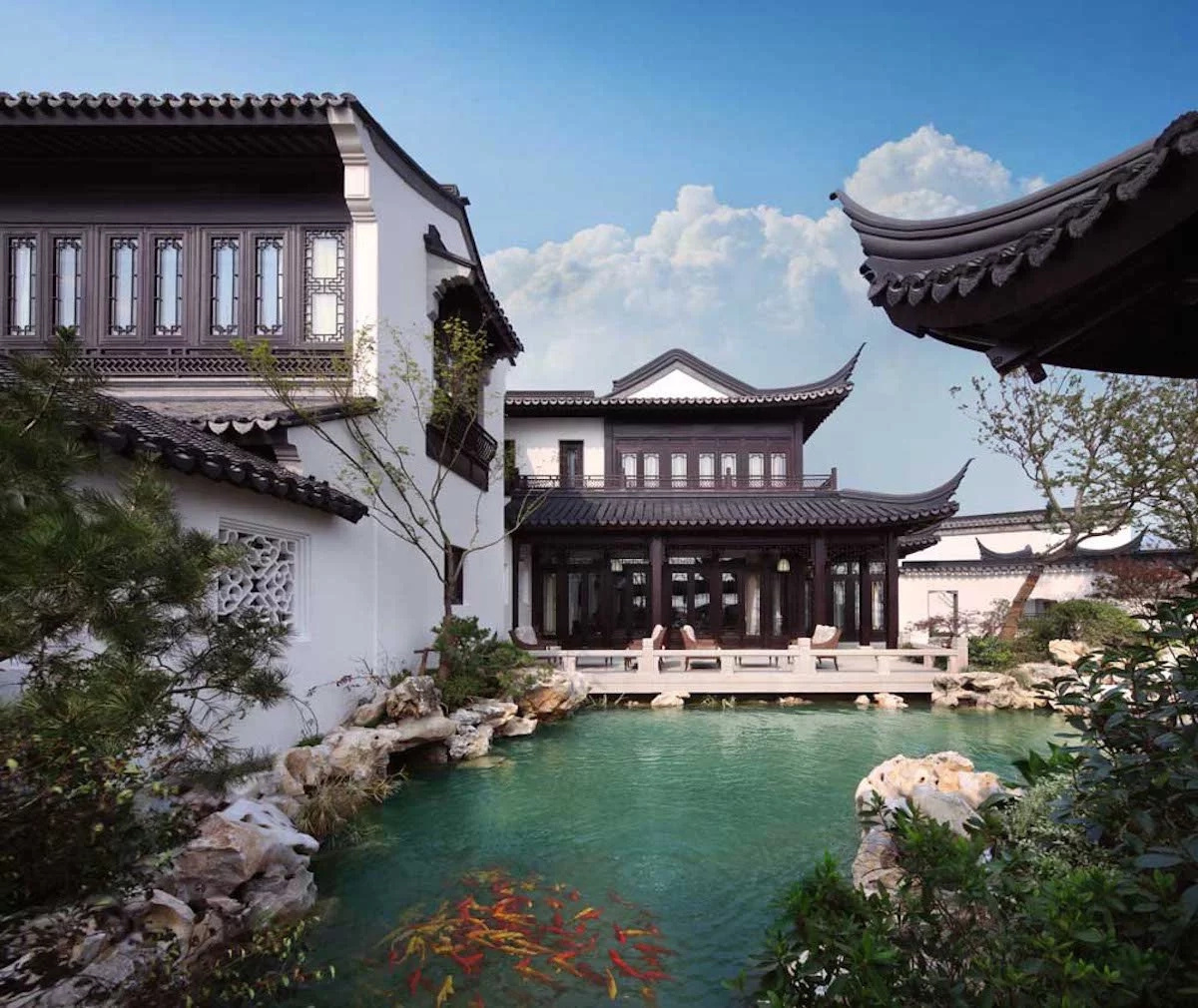 Photos of most expensive estate in China shows not everybody touched by overcrowding population there Photos of most expensive estate in China shows not everybody touched by overcrowding population there