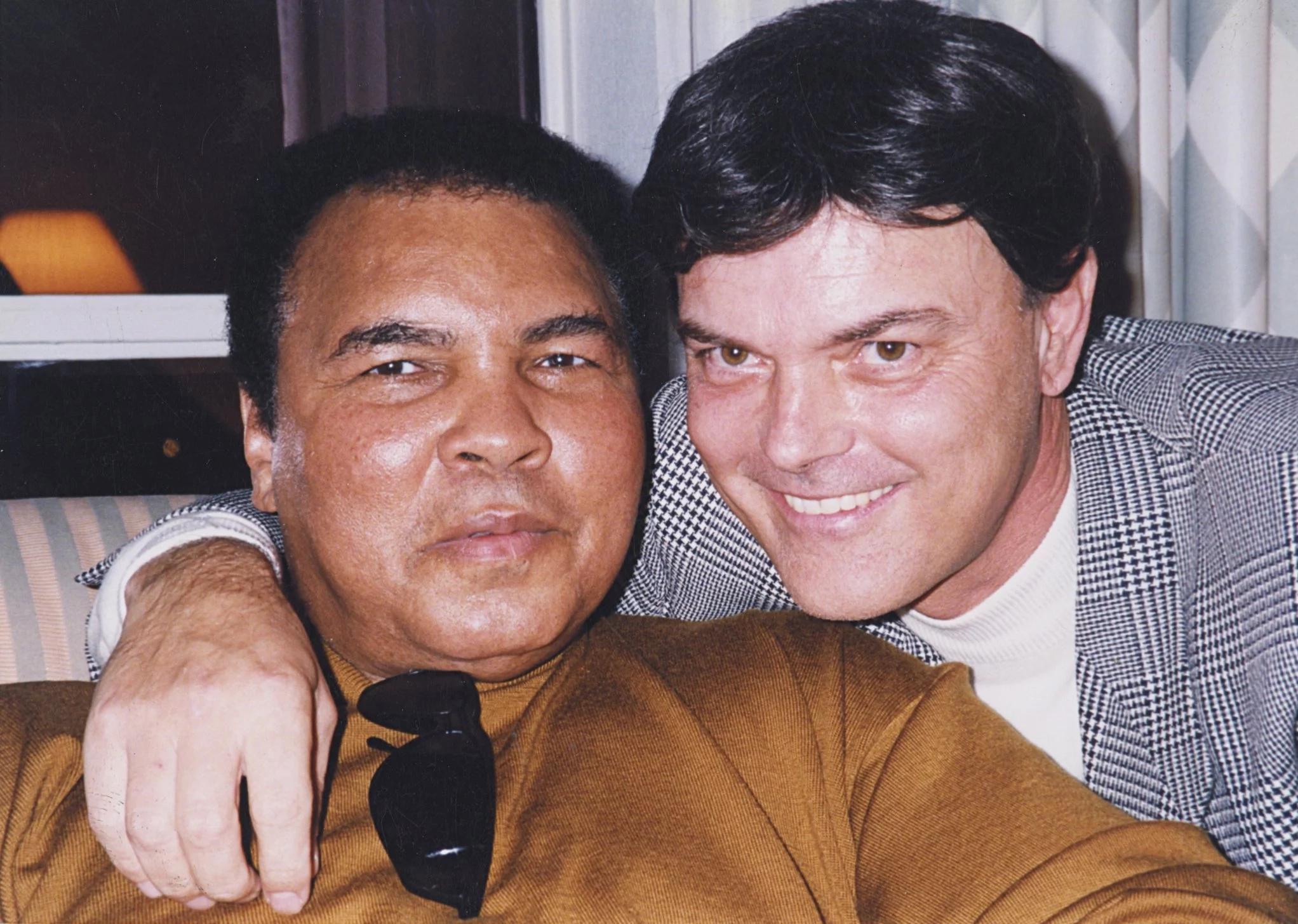 Doctors gave Muhammad Ali only 10 years to live. He was a fighter from birth, so they were wrong Doctors gave Muhammad Ali only 10 years to live. He was a fighter from birth, so they were wrong