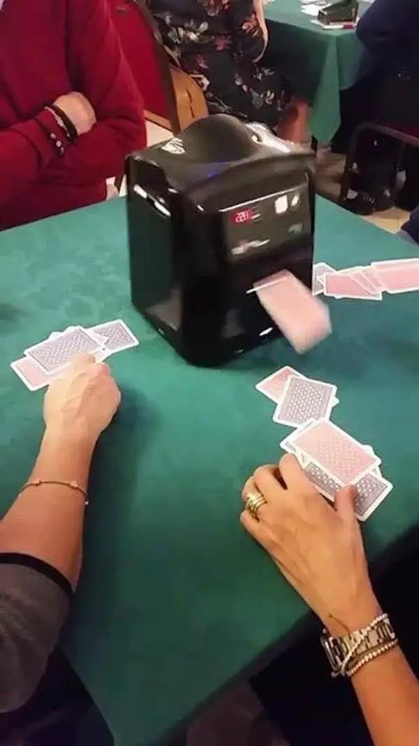 card-machine card-machine