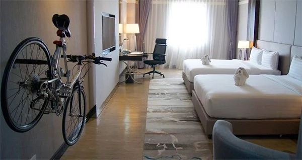 “Gagandahan ko na lang yung rooms. That’s why I made the rooms spacious. Standard size is 45 square meters, and comfortable." “Gagandahan ko na lang yung rooms. That’s why I made the rooms spacious. Standard size is 45 square meters, and comfortable."