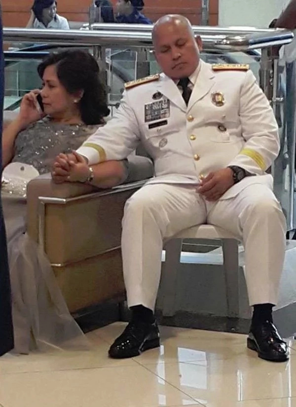 Meet Nancy, the woman behind the country's PNP Director 'Bato' dela Rosa Meet Nancy, the woman behind the country's PNP Director 'Bato' dela Rosa