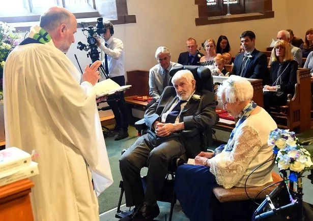 Couple becomes world's oldest newlyweds