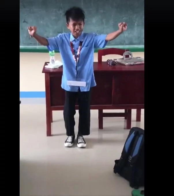 Student takes on challenge to reinvent election campaign in viral Facebook video Student takes on challenge to reinvent election campaign in viral Facebook video