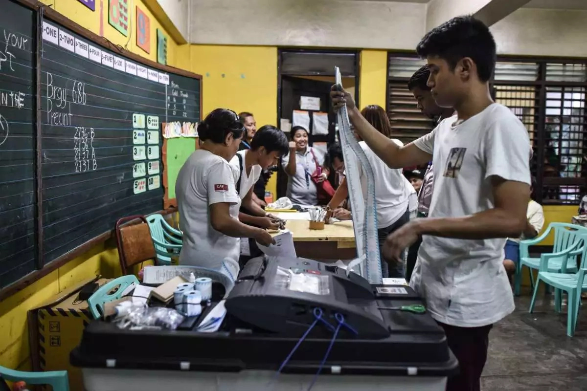 COMELEC to spend P695M for barangay elections; here's why COMELEC to spend P695M for barangay elections; here's why