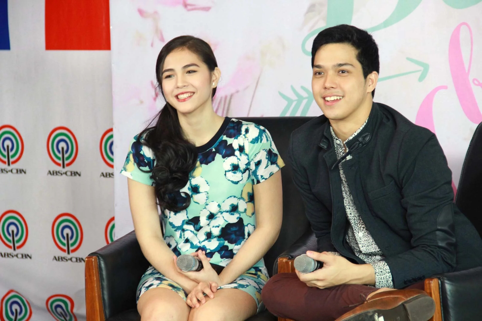 Janella Salvador and Elmo Magalona replaced Julia and Joshua in the movie 'Bloody Crayons'. Here is the reason why. Janella Salvador and Elmo Magalona replaced Julia and Joshua in the movie 'Bloody Crayons'. Here is the reason why.