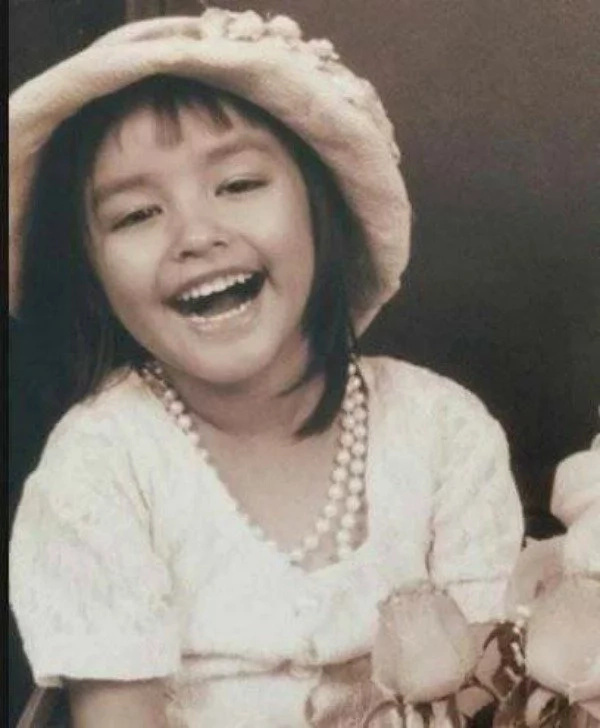 liza-soberano liza-soberano